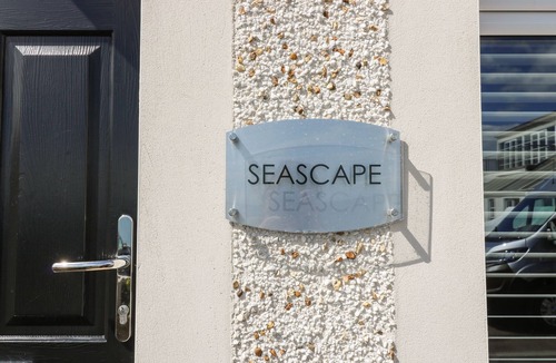 Pettycur Cottage | SEASCAPE, country holiday cottage, with a garden in Kinghorn