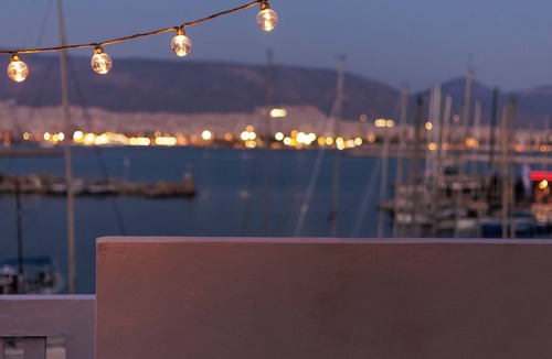 Mikrolimano Villa | Seaside Grey Pearl Villa nSea Views, Ideal for Artists & Dreamers