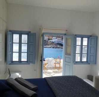Alopronia House | Seaside Traditional Cycladic House