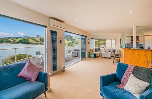 Whitianga House | Seaview Serenity- Whitianga Holiday Home