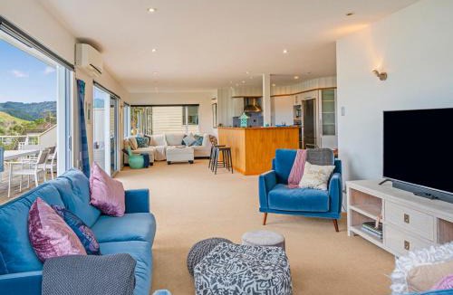 Whitianga House | Seaview Serenity- Whitianga Holiday Home