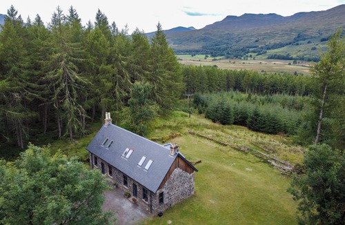 Killin Cottage | Secluded traditional and stylish detached cottage set in a National Park