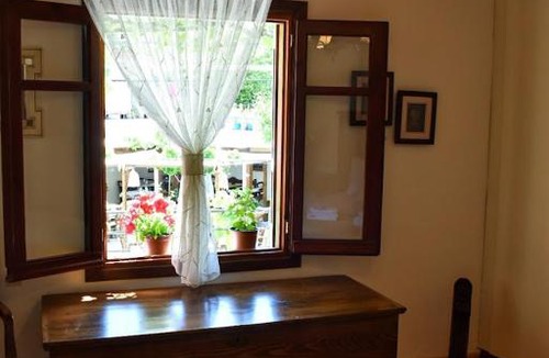 Krasi Apartment | Selena Guest House