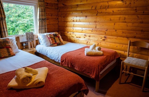 Duirinish Cabin | Self-Catering log cabin near Plockton and the Isle of Skye secluded, well equipped and dog friendly.