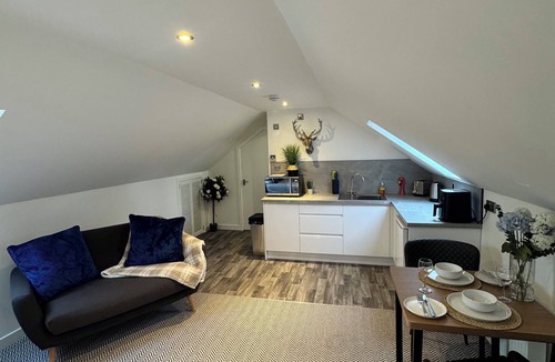 Turriff Apartment | Self contained An Cuiltheann apartment