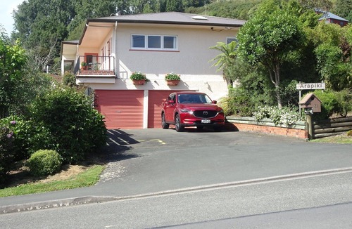 Stoke Apartment | Self-contained Arapiki Homestay Unit 1