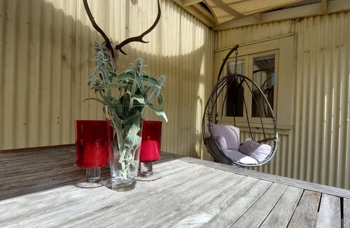 Morere Cottage | Self Contained Cottage With Peaceful Bush Views