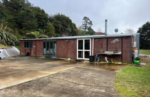 Bay of Plenty Region Apartment | Self contained open shed space