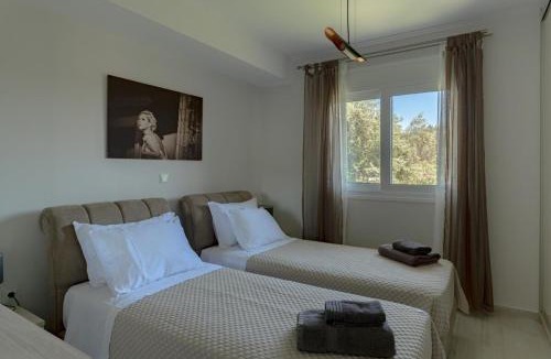 Sarlata Villa | Semeli Art Villa Kefalonia with Pool