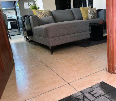 Cacique Apartment | Senderos Apartment, Self Check- in, Airport SJO 5 MIN