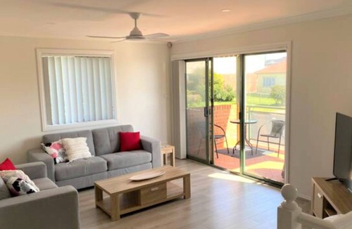 Shellharbour House | Shellharbour Beach Daze