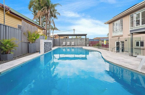 Shellharbour House | Shellharbour Poolside Escape