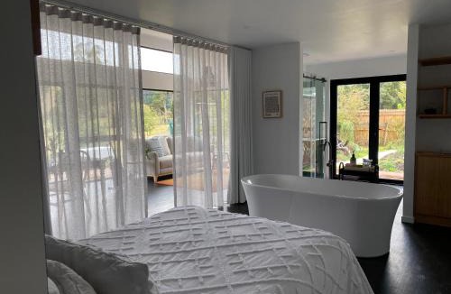 Lilydale House | Shibui Lilydale Luxury Romance