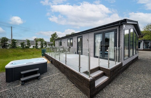 Errol Cottage | Silverwood luxury | Hideaway lodge with Hot tubs
