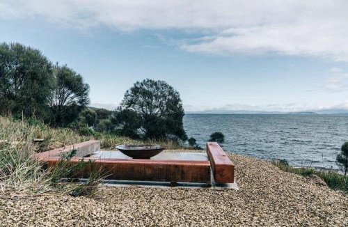 White Beach House | Siren Tasmania