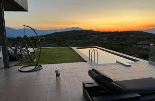 Sarakinoi Villa | #SKGH Arbitrage Hyperluxe Villa -near Pozar Baths & Kaimaktsalan mountain