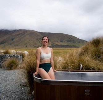 Ben Ohau Bed & Breakfast | Skylark Cabin