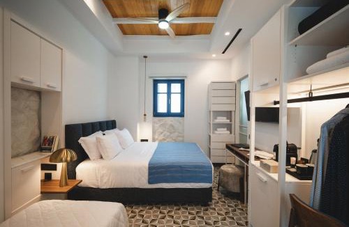 Skyros Town Hotel | Skyron Hotel