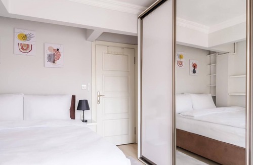Osmanbey Apartment | Sleek, Luminous Flat 5 min to City’s Nisantasi