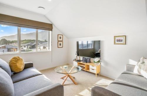 Waikanae House | Slice of Paradise - Waikanae Self-Contained Unit