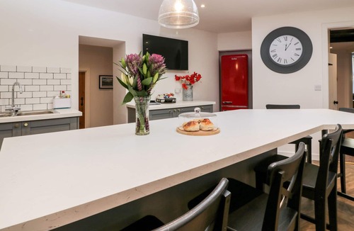 Clarencefield Cottage | SMITHY HOUSE, pet friendly, character holiday cottage in Annan