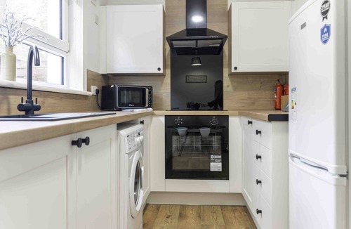 Glasgow House | Snug Modern Home in Glasgow