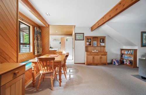 Wanaka House | So Good On Sargood - Wanaka Holiday Home
