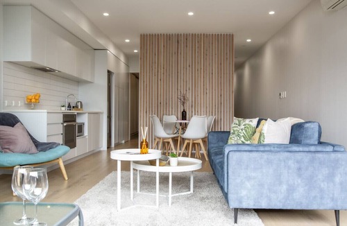 Grey Lynn Apartment | Solara by Homello | Spacious, Peaceful, Steps to Ponsonby Road