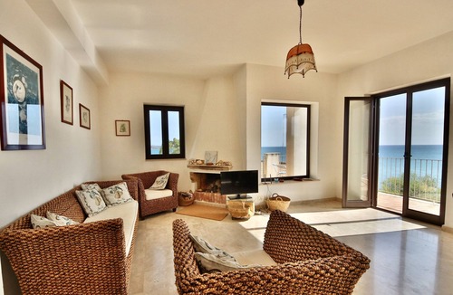 Sciacca Apartment | SOLE by KlabHouse-3BR Seafront walk2beach