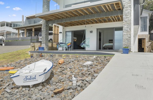 Maraetai Cottage | Soleil on Omana - Omana Beach Holiday Home