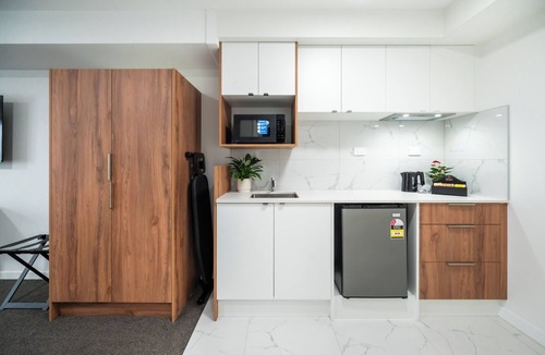 Hillsborough Hotel | Solsen Flexi Stay & Motel