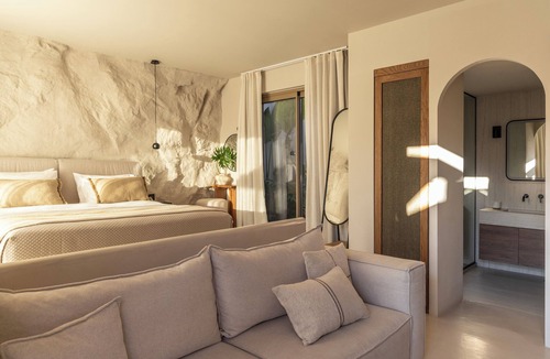 Adamas Hotel | Solus Suites