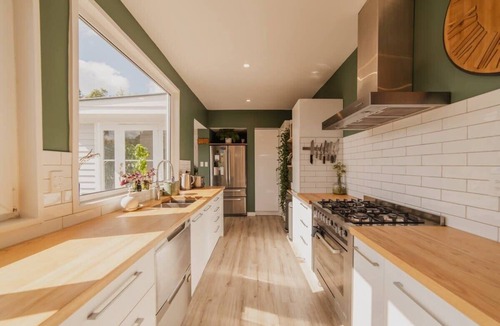 Somerfield House | Somerfield Statement - Bold 3BR House on Barrington