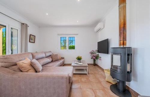 Buger Villa | Son Serra