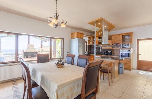 Katochori Villa | Souda Bay View - Five Bedroom Villa, Sleeps 12