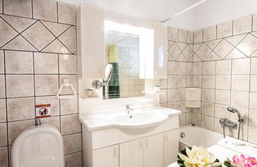 Lavreotiki Apartment | SounioKallisti Suites 3
