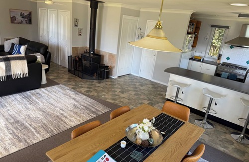 Lunawanna House | South Bruny Island Retreat - Spa & Infrared Sauna