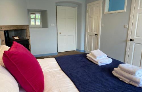 Dunbar House | South Lodge with Hot Tub