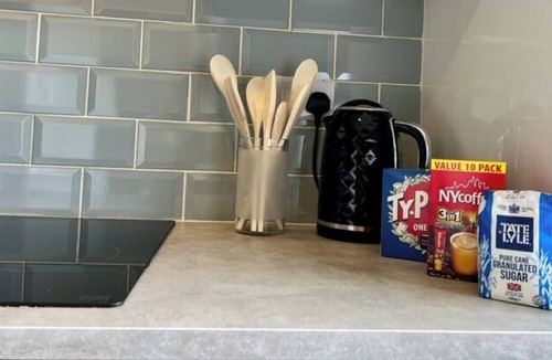 North Glasgow Apartment | Spacious 2 Bed-Flat in Glasgow City - Free Parking