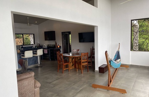 San Isidro de El General House | Spacious 2 BR/2 BA Home w/Organic Farm, Greenhouse and Breathtaking Views.