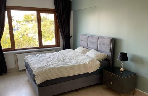 Kucukcekmece Apartment | Spacious 2bd, 2 luxury bathroom, Marmara Sea & Lake View