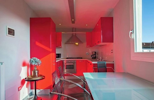 San Lorenzo Apartment | Spacious 3-Bedroom Apartment with Stunning Rooftop Terraces in San Lorenzo