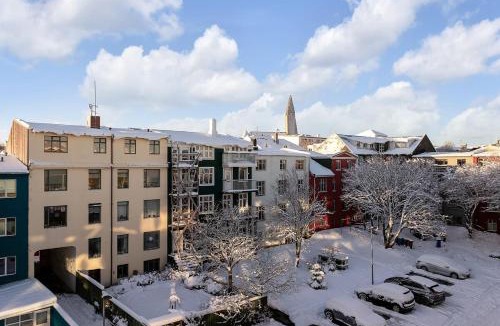 Downtown Apartment | Spacious 3BR Location free park