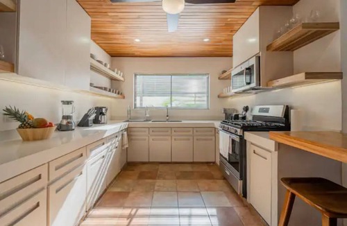Jaco House | Spacious 4-Bedroom with Private Pool and BBQ Patio