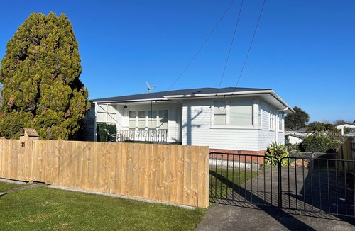 Manurewa House | Spacious 4 bedroom House in Manukau