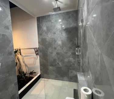Tianyar Villa | Spacious & Comfortable 4BR Private Pool Villa