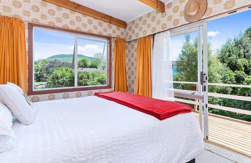 Omori Cottage | Spacious Family Bach - Omori Bach