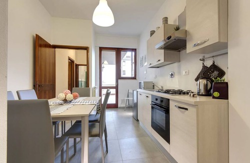 Campo di Marte Apartment | Spacious Florence Apartment with Arno View Terrace Near Piazzale Michelangelo