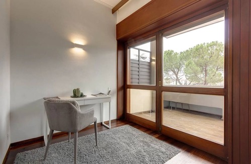 Campo di Marte Apartment | Spacious Florence Apartment with Arno View Terrace Near Piazzale Michelangelo