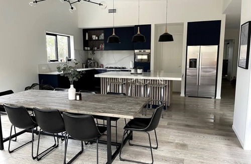 Waihi Beach House | Spacious house with pool, hot tub and pool table